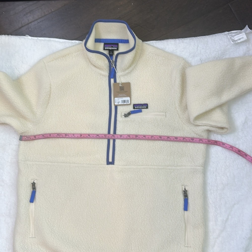 NWT.PATAGONIA.SIZE XL..Cream Fleece with Blue Accents - Picture 8 of 14